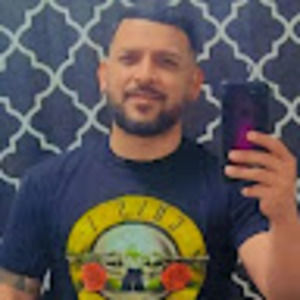 Meet your Posher, Luis guillermo